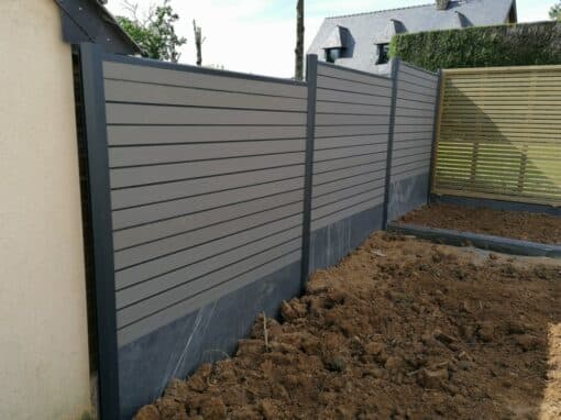 Clôture composite soubassement ardoise Clôture composite soubassement ardoise