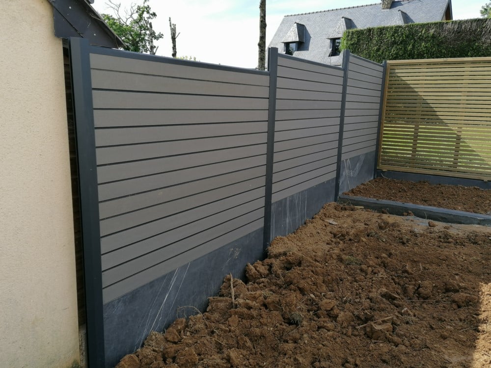 Clôture composite soubassement ardoise Clôture composite soubassement ardoise