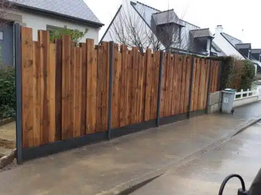 clôture panneaux bois nymphea soubassement ardoise