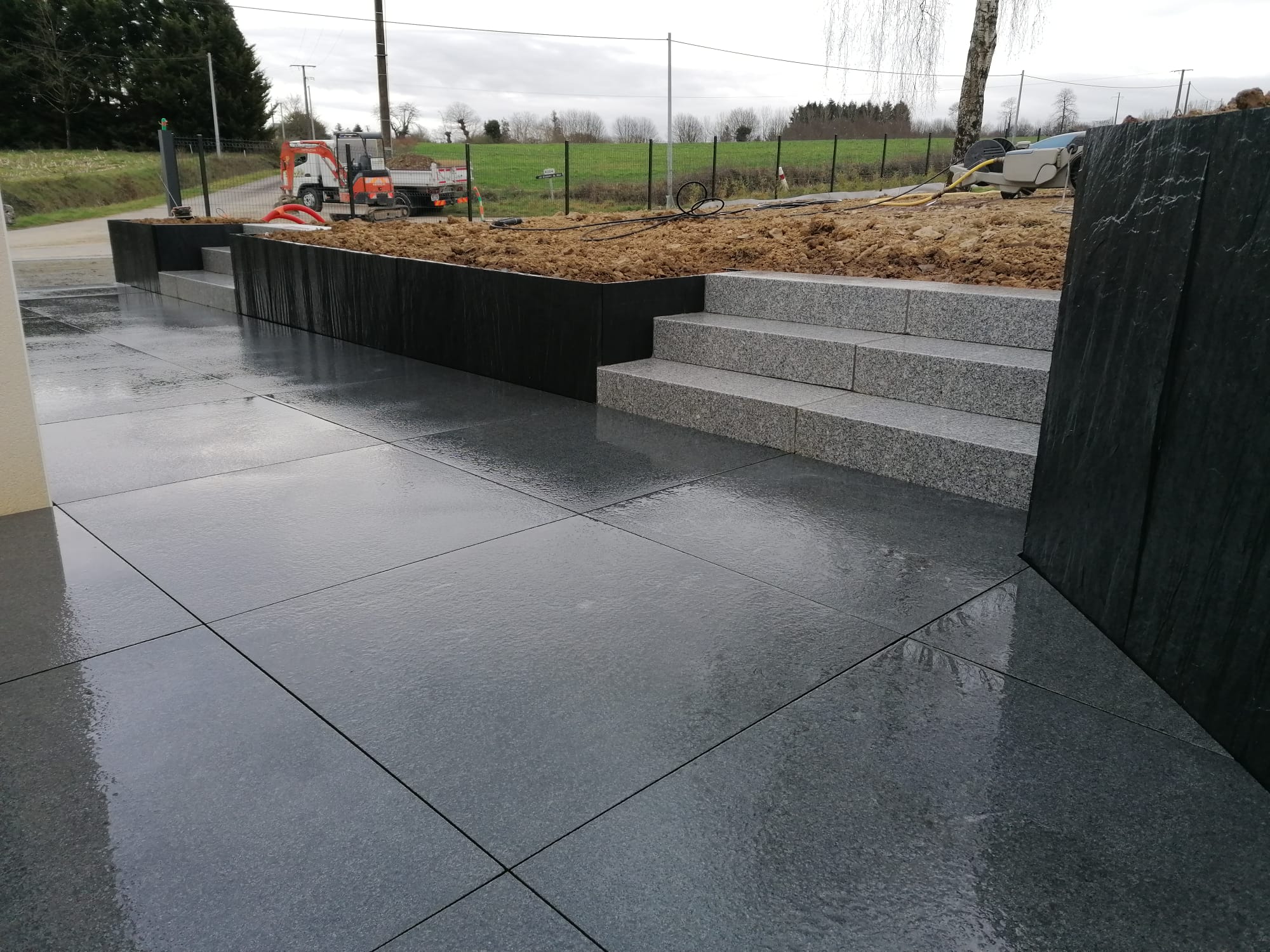 Terrasse granit escalier bloc marche granit retenue terre ardoise Terrasse granit escalier bloc marche granit retenue terre ardoise